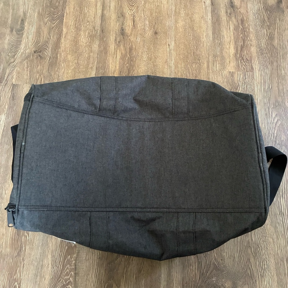 Herschel Supply Company Charcoal Duffel Bag - Picture 5 of 11